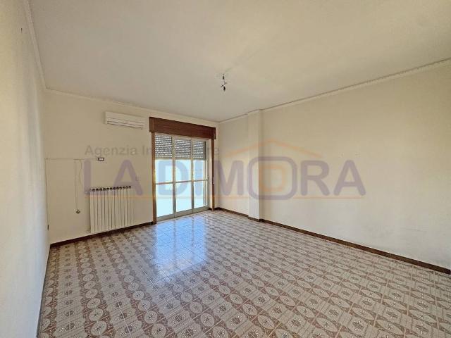 Appartamento in affitto a Aversa CE