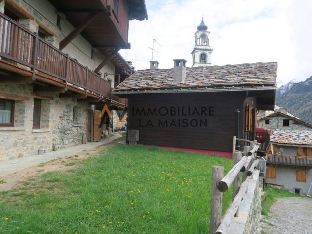 Appartamento in affitto a Ayas AO