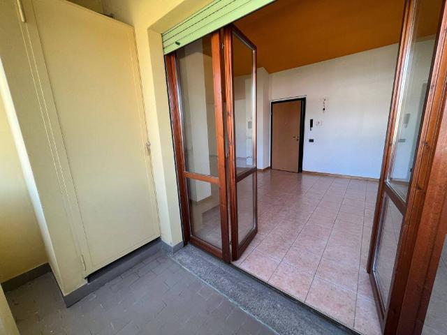 Appartamento in affitto a Azzate VA