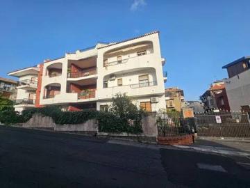 Appartamento in affitto a Aci Castello CT