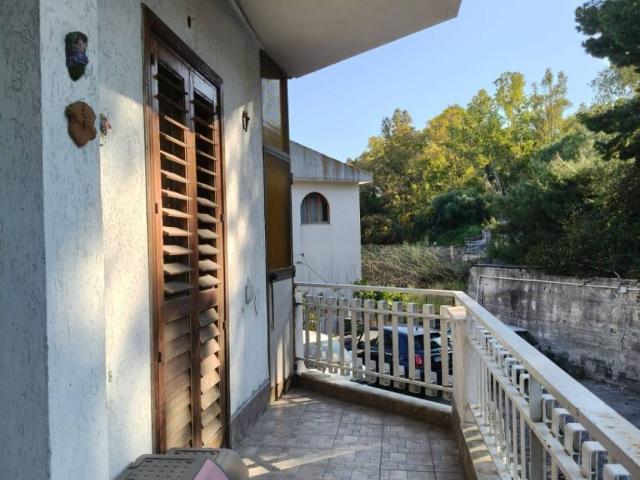 Appartamento in affitto a Aci Castello CT