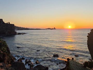Appartamento in affitto a Aci Castello CT