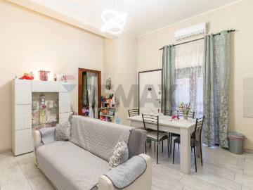 Appartamento in affitto a Aci Castello CT