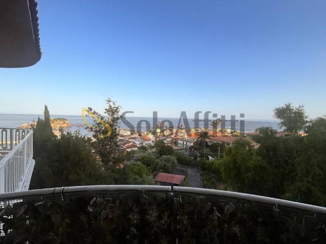 Appartamento in affitto a Aci Castello CT