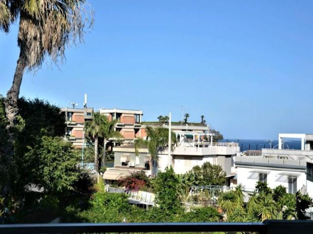 Appartamento in affitto a Aci Castello CT
