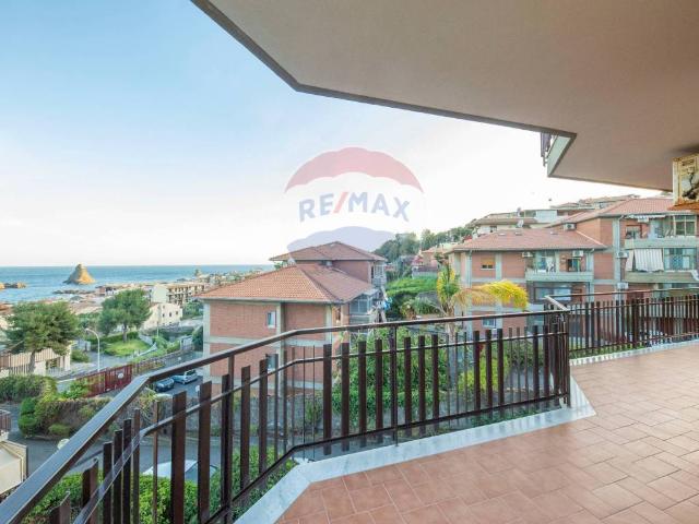 Appartamento in affitto a Aci Castello CT