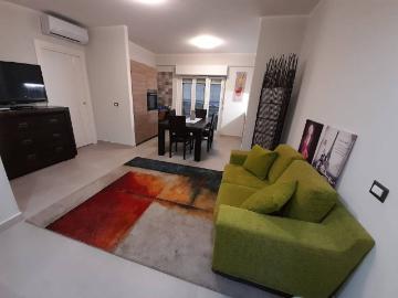 Appartamento in affitto a Aci Castello CT