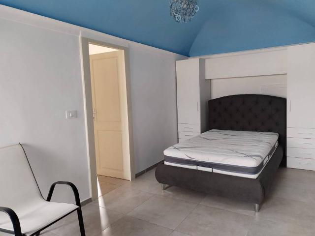 Appartamento in affitto a Aci Castello CT