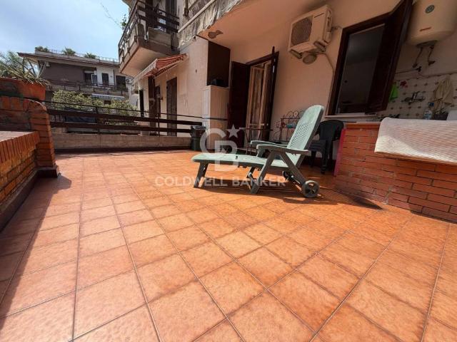 Appartamento in affitto a Aci Castello CT