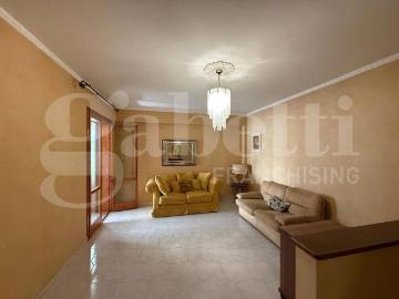 Appartamento in affitto a Aci Catena CT