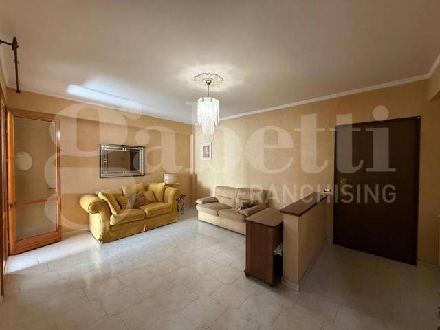 Appartamento in affitto a Aci Catena CT