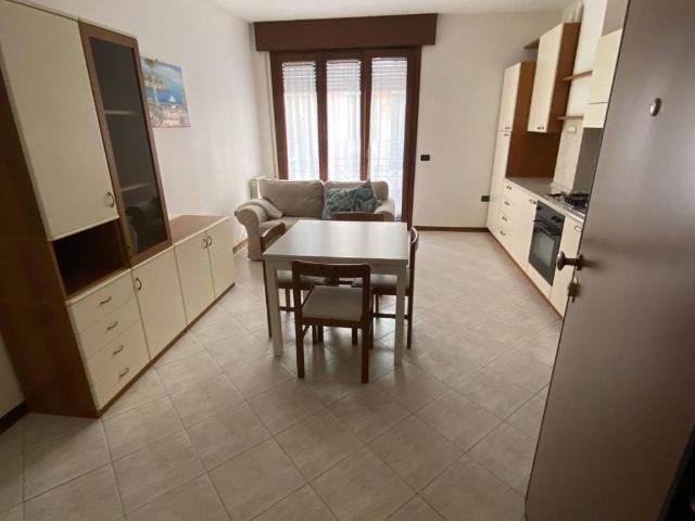 Appartamento in affitto a Adria RO