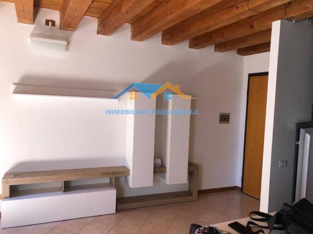 Appartamento in affitto a Adria RO