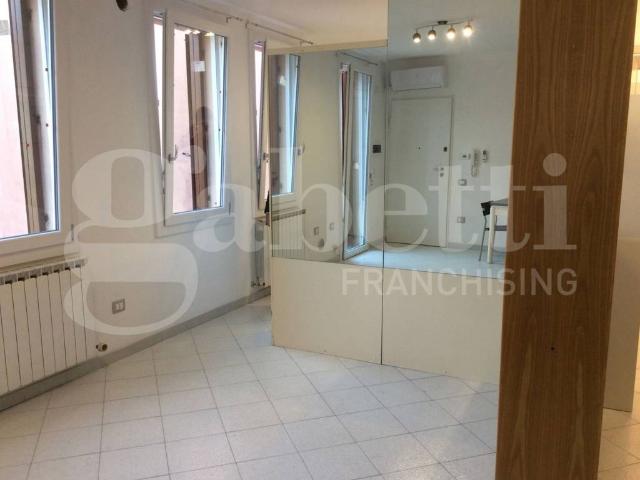 Appartamento in affitto a Adria RO