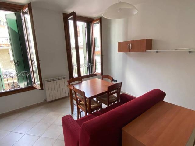 Appartamento in affitto a Adria RO