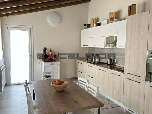 Appartamento in affitto a Adria RO