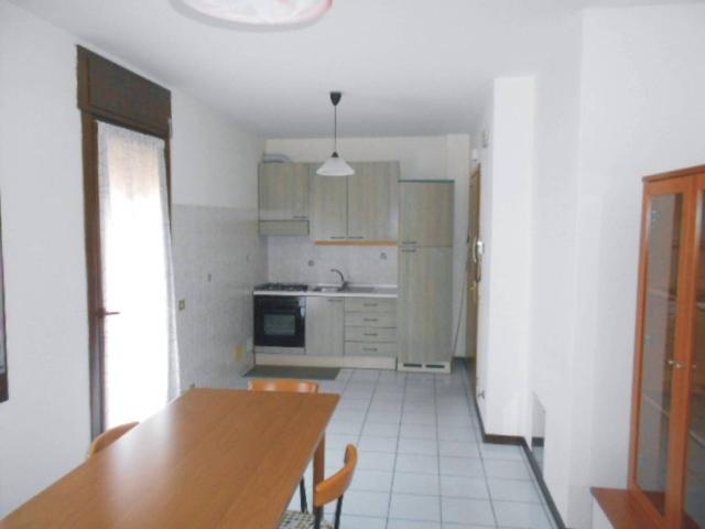 Appartamento in affitto a Adria RO