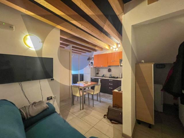 Appartamento in affitto a Adria RO