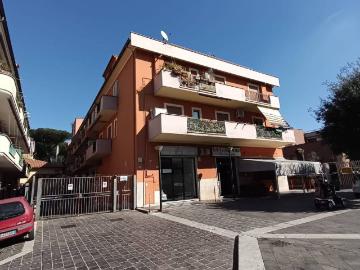Appartamento in affitto a Albano Laziale RM