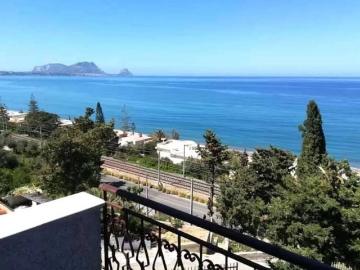 Appartamento in affitto a Altavilla Milicia PA