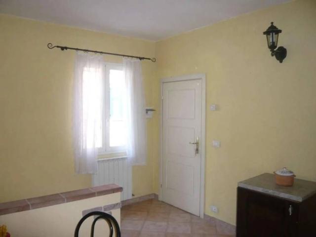 Appartamento in affitto a Ameglia SP
