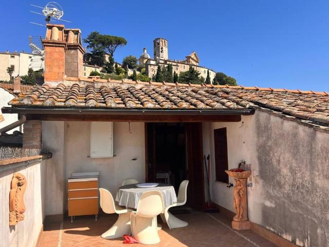 Appartamento in affitto a Amelia TR