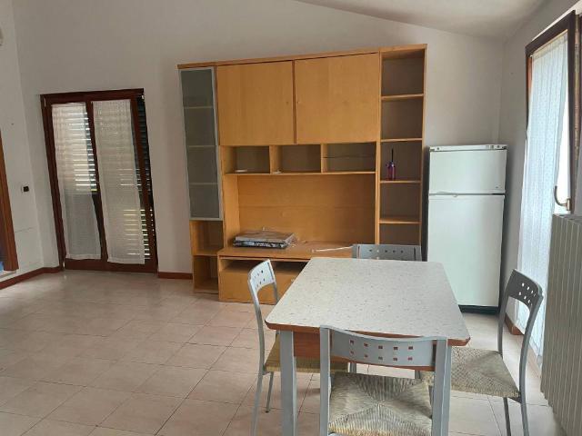 Appartamento in affitto a Ancona AN