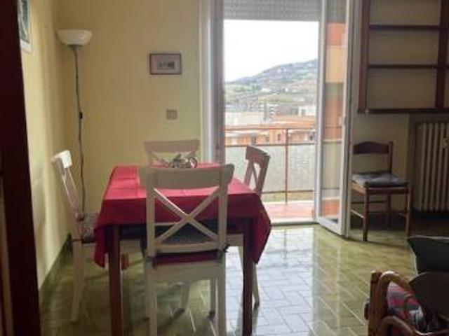 Appartamento in affitto a Ancona AN
