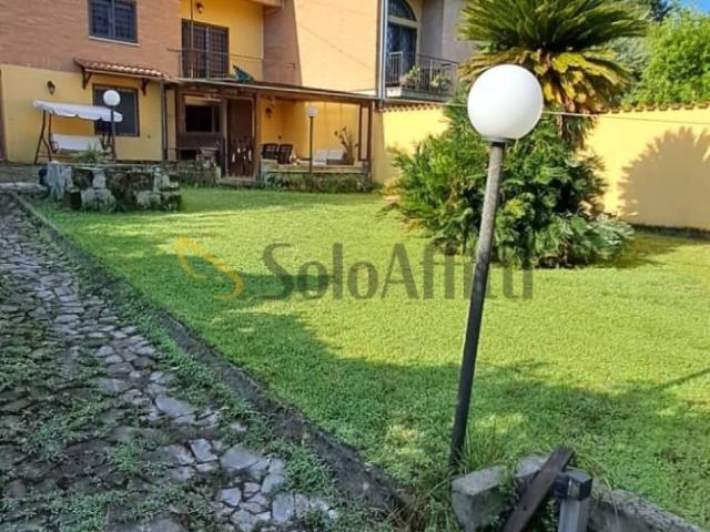 Appartamento in affitto a Anguillara Sabazia RM
