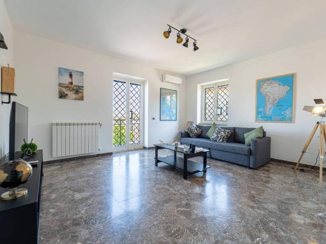 Appartamento in affitto a Anguillara Sabazia RM