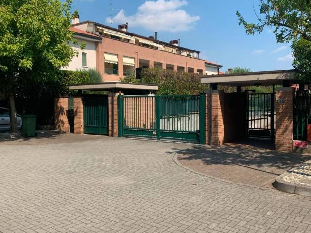 Appartamento in affitto a Arcore MB