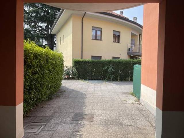 Appartamento in affitto a Arcore MB