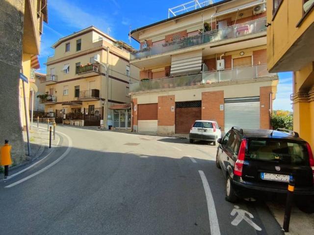 Appartamento in affitto a Ariccia RM
