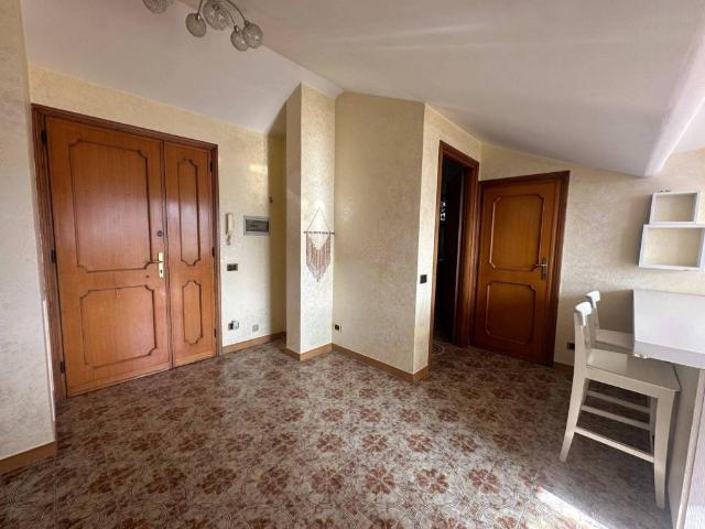 Appartamento in affitto a Ariccia RM