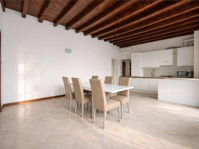 Appartamento in affitto a Arona NO