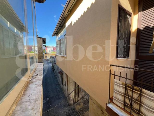 Appartamento in affitto a Arzano NA
