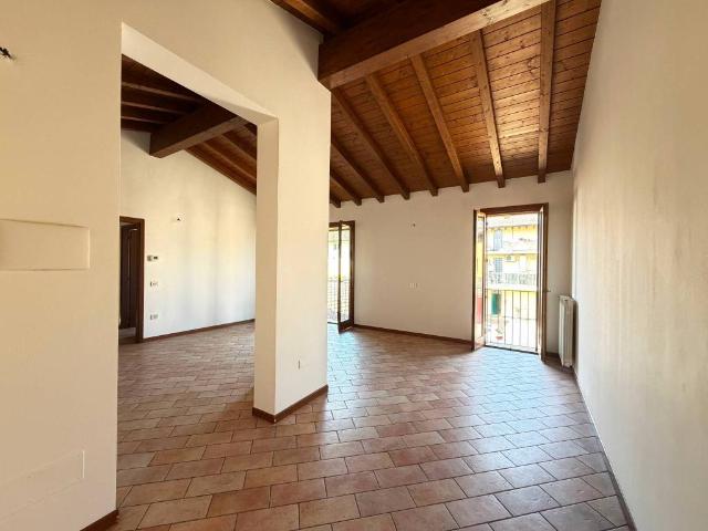 Appartamento in affitto a Asola MN