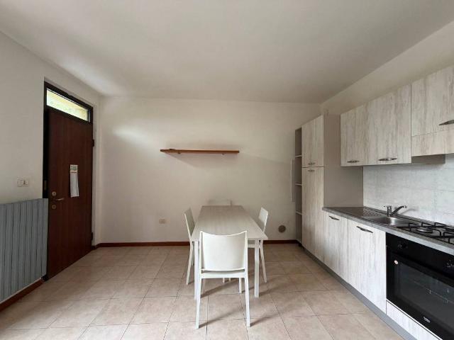 Appartamento in affitto a Asola MN