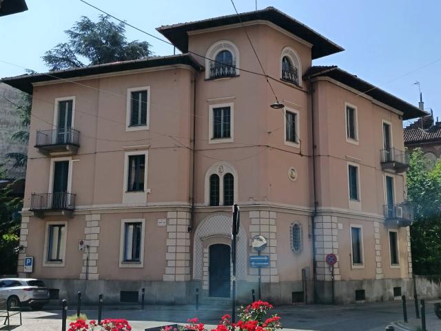 Appartamento in affitto a Asti in via Verdi