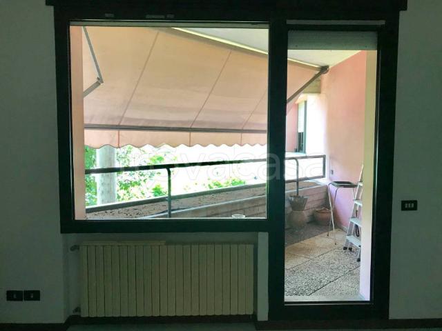 Appartamento in affitto a Busto Arsizio, non arredato/vuoto, giardino, parzialmente arredato TrovaCasa
