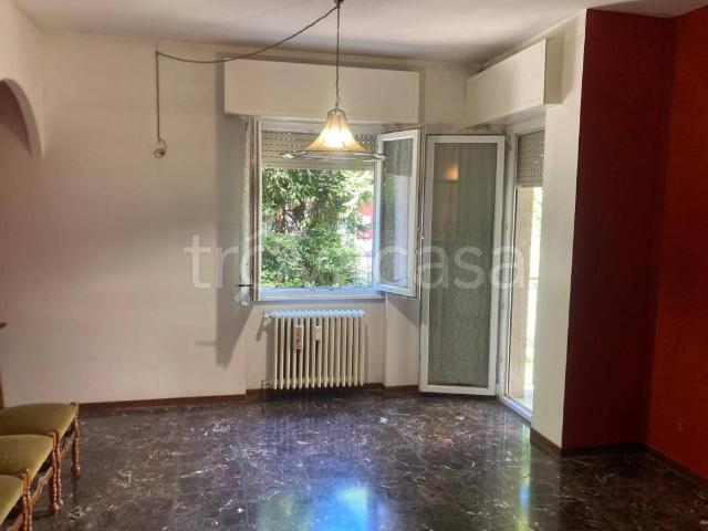Appartamento in affitto a Busto Arsizio viale Vittorio Alfieri, 6, box, parzialmente arredato, libero subito TrovaCasa