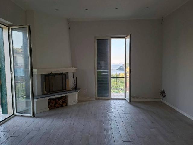 Appartamento in Affitto a Bacoli