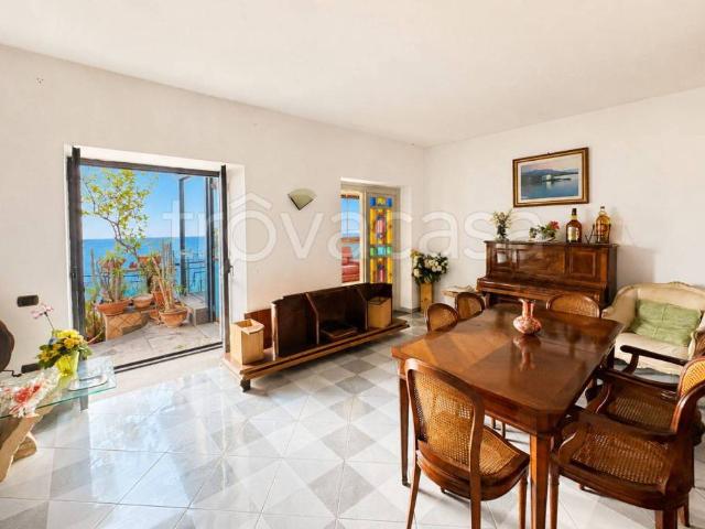 Appartamento in affitto a Bacoli via Terme Romane, arredato, fronte mare, vista panoramica TrovaCasa