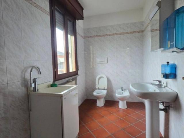 Appartamento in affitto a Bagnolo in Piano RE