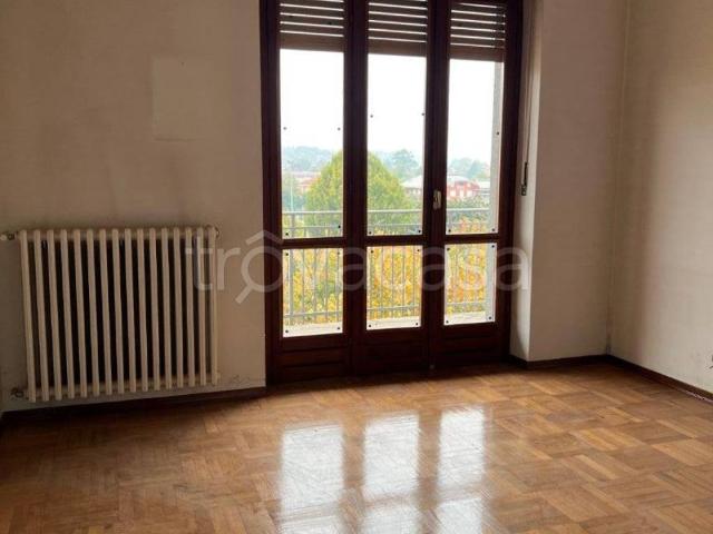 Appartamento in affitto a Bagnolo Piemonte via Camillo Benso di Cavour, 7, non arredato/vuoto, box, ultimo piano TrovaCasa