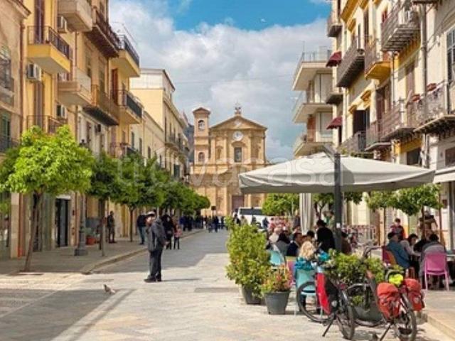 Appartamento in affitto a Bagheria via Cammarata, arredato, ristrutturato, infissi in legno TrovaCasa