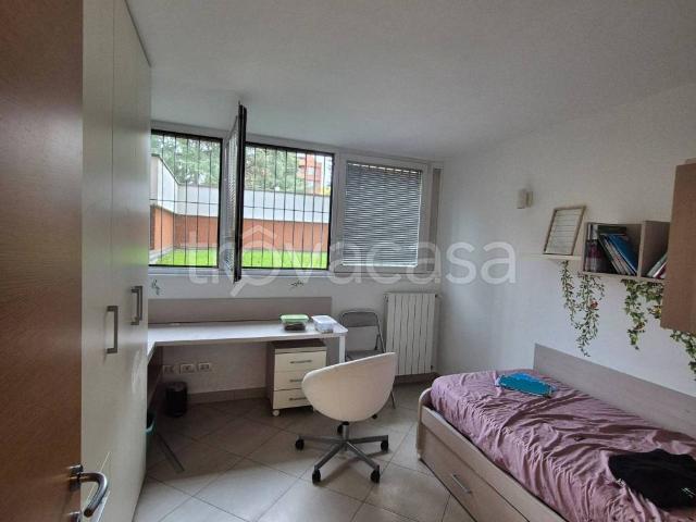 Appartamento in affitto a Basiglio via Giotto, arredato, giardino, terrazzo TrovaCasa