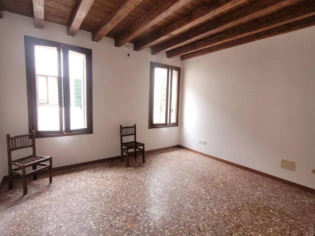 Appartamento in affitto a Bassano del Grappa VI