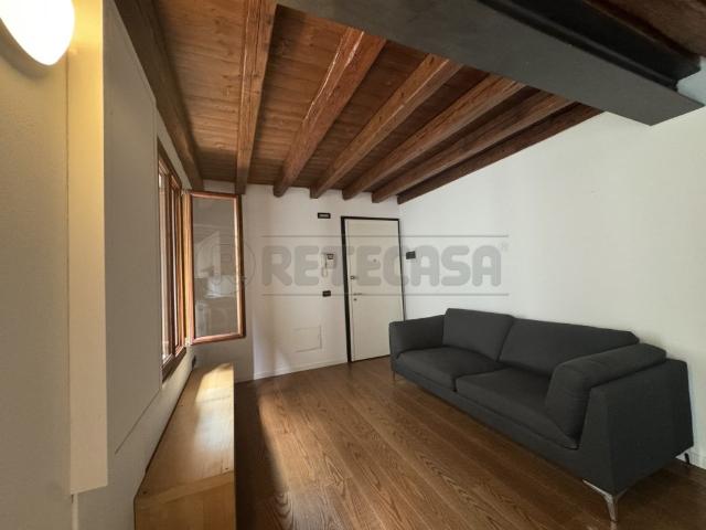Appartamento in affitto a Bassano del Grappa via Jacopo Vittorelli, 1, arredato, box, terrazzo TrovaCasa