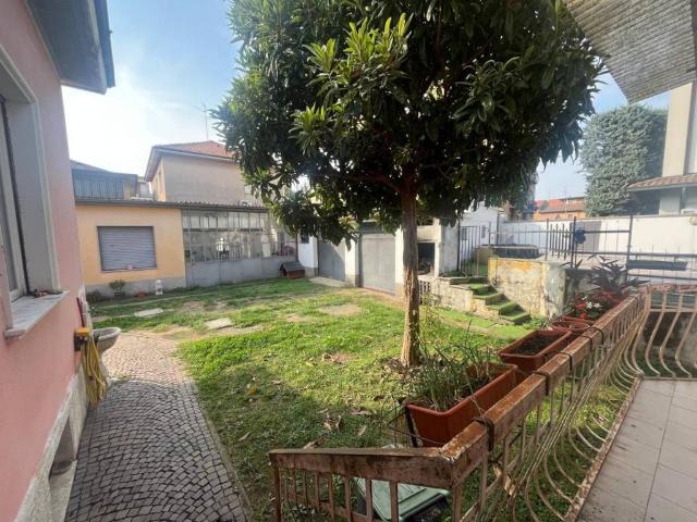 Appartamento in affitto a Baranzate MI